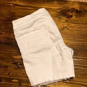 American Eagle white denim midi shorts